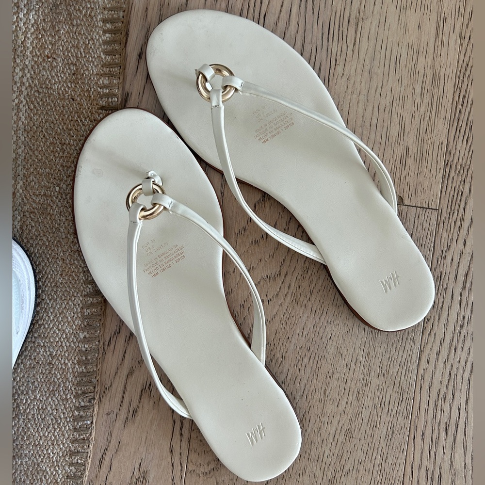 H&M Cream Gold Piece Thong Sandals